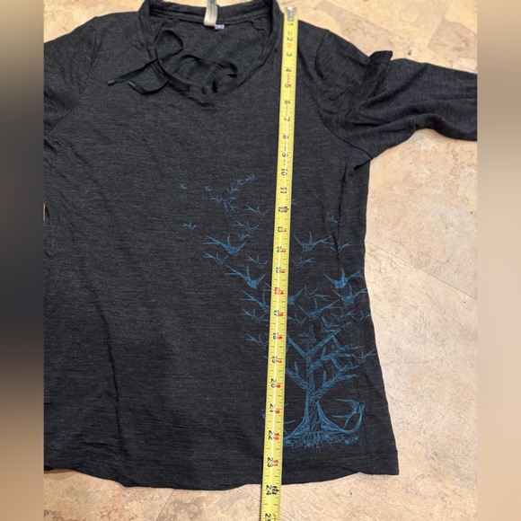 Ibex Women’s 100% Merino Drawstring Collar Gray W/ Blue Birds - Picture 5 of 7